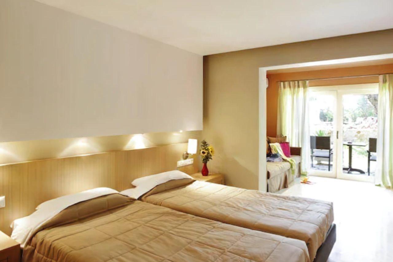 Astoria Hotel Trúlosz Kültér fotó