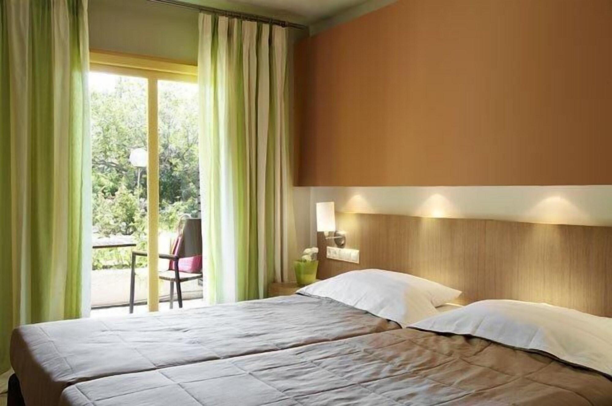 Astoria Hotel Trúlosz Kültér fotó