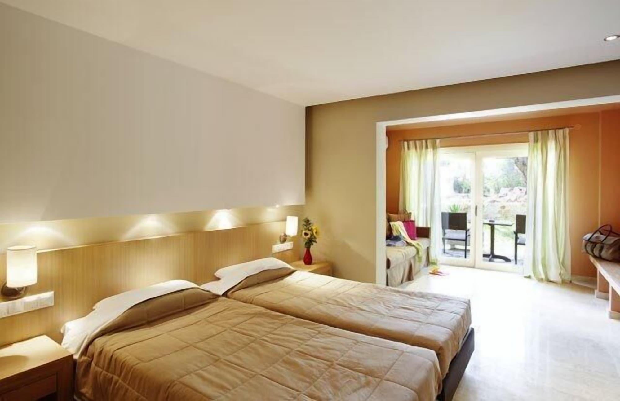Astoria Hotel Trúlosz Kültér fotó