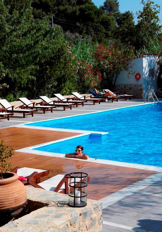 Astoria Hotel Trúlosz Kültér fotó